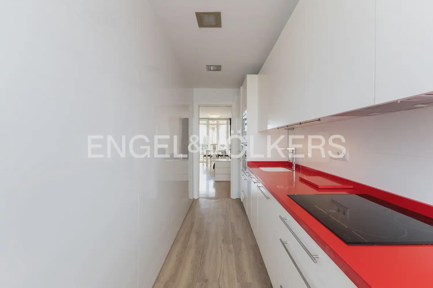 3 bedroom Flat for rent in La Pobla de Farnals with pool - € 1,600 (Ref: 10041786)