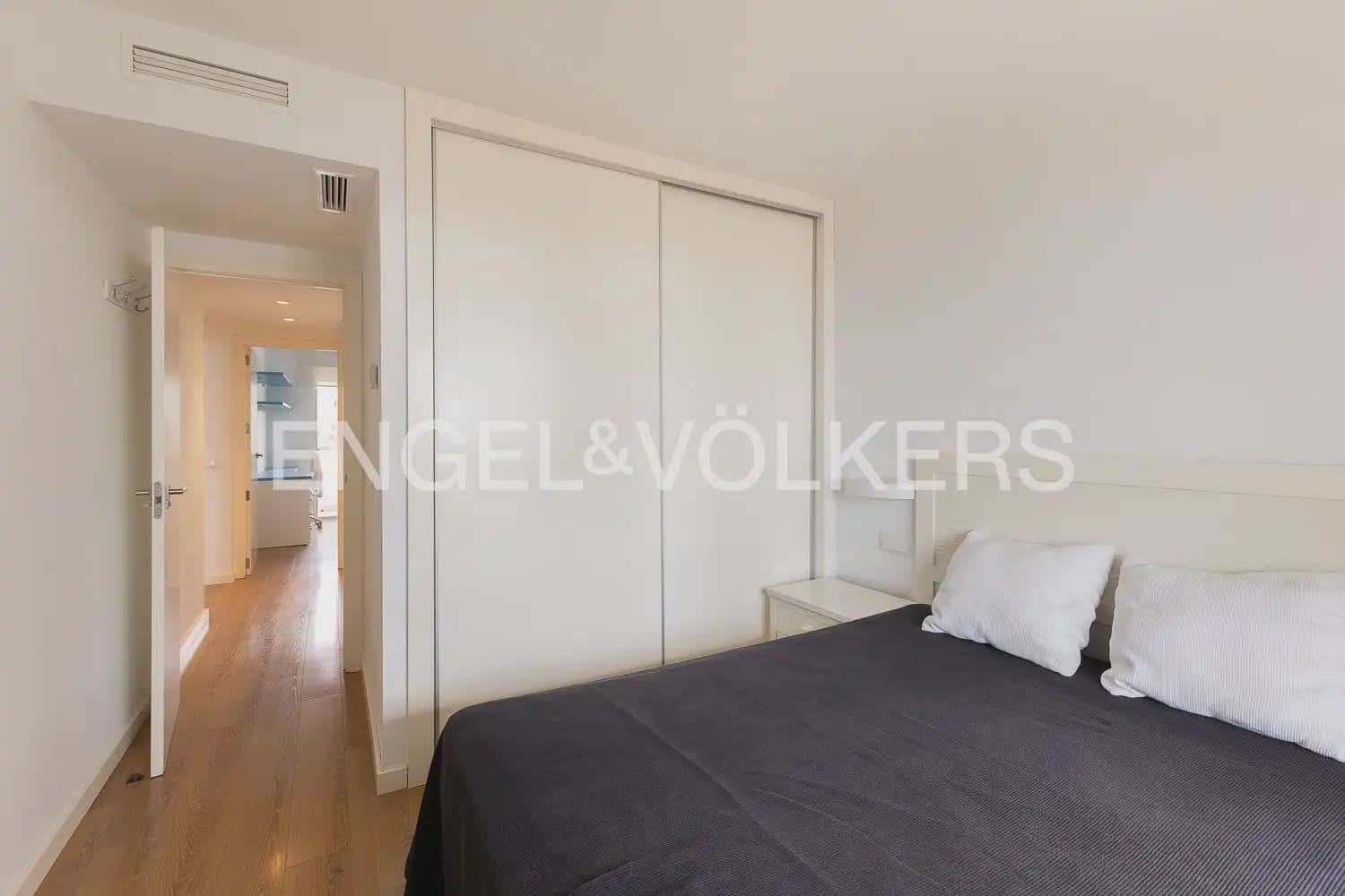 3 bedroom Flat for rent in La Pobla de Farnals with pool - € 1,600 (Ref: 10041786)