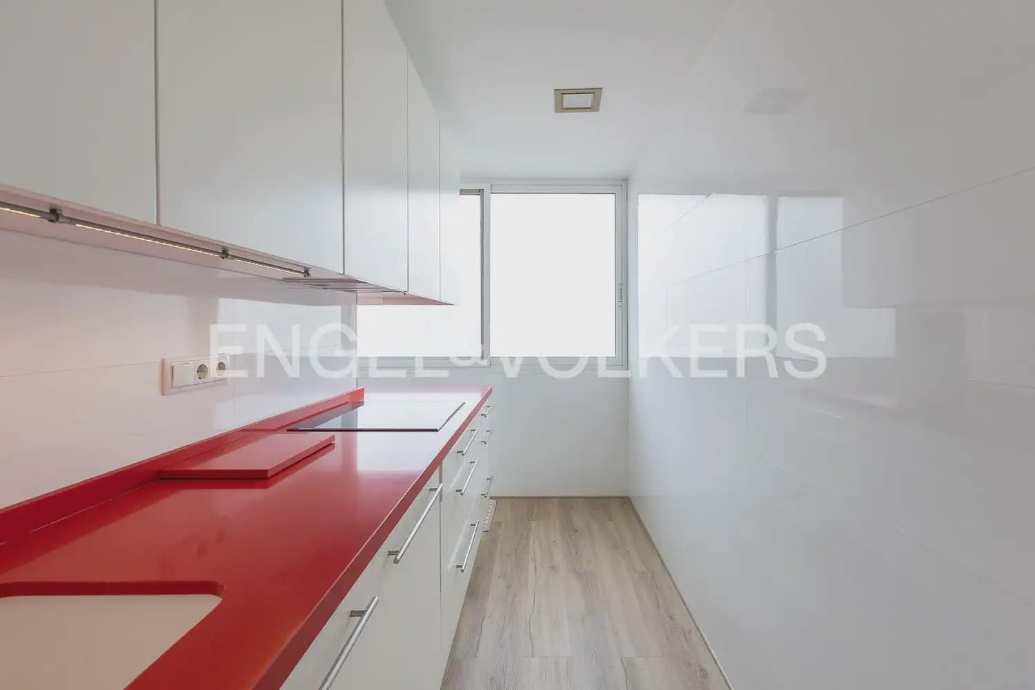 3 bedroom Flat for rent in La Pobla de Farnals with pool - € 1,600 (Ref: 10041786)
