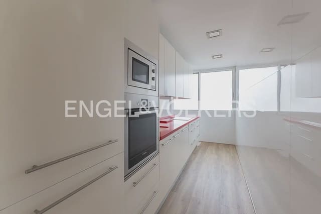 3 bedroom Flat for rent in La Pobla de Farnals with pool - € 1,600 (Ref: 10041786)
