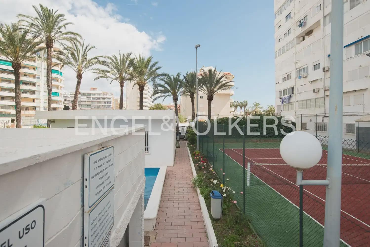 3 bedroom Flat for rent in La Pobla de Farnals with pool - € 1,600 (Ref: 10041786)