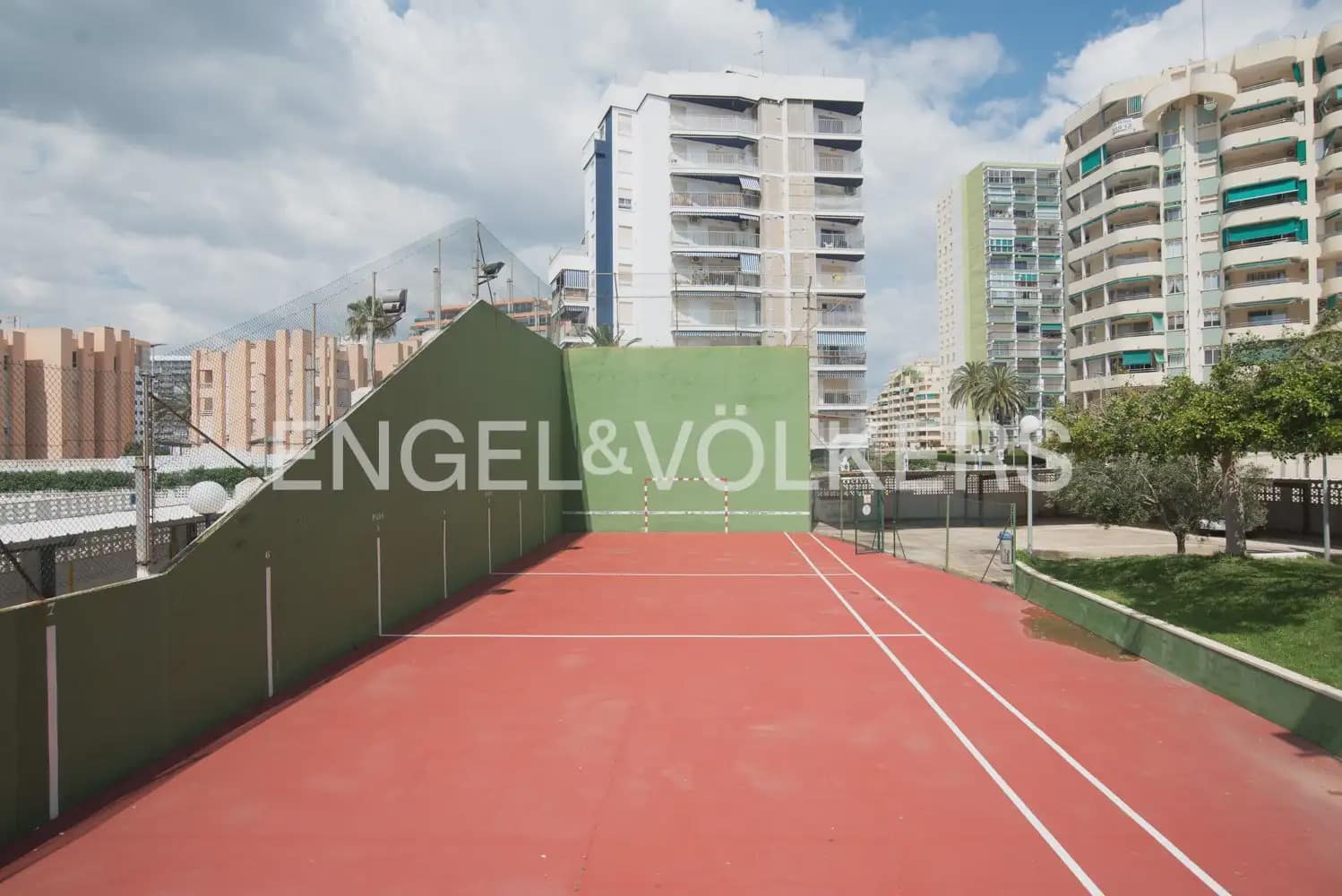 3 bedroom Flat for rent in La Pobla de Farnals with pool - € 1,600 (Ref: 10041786)