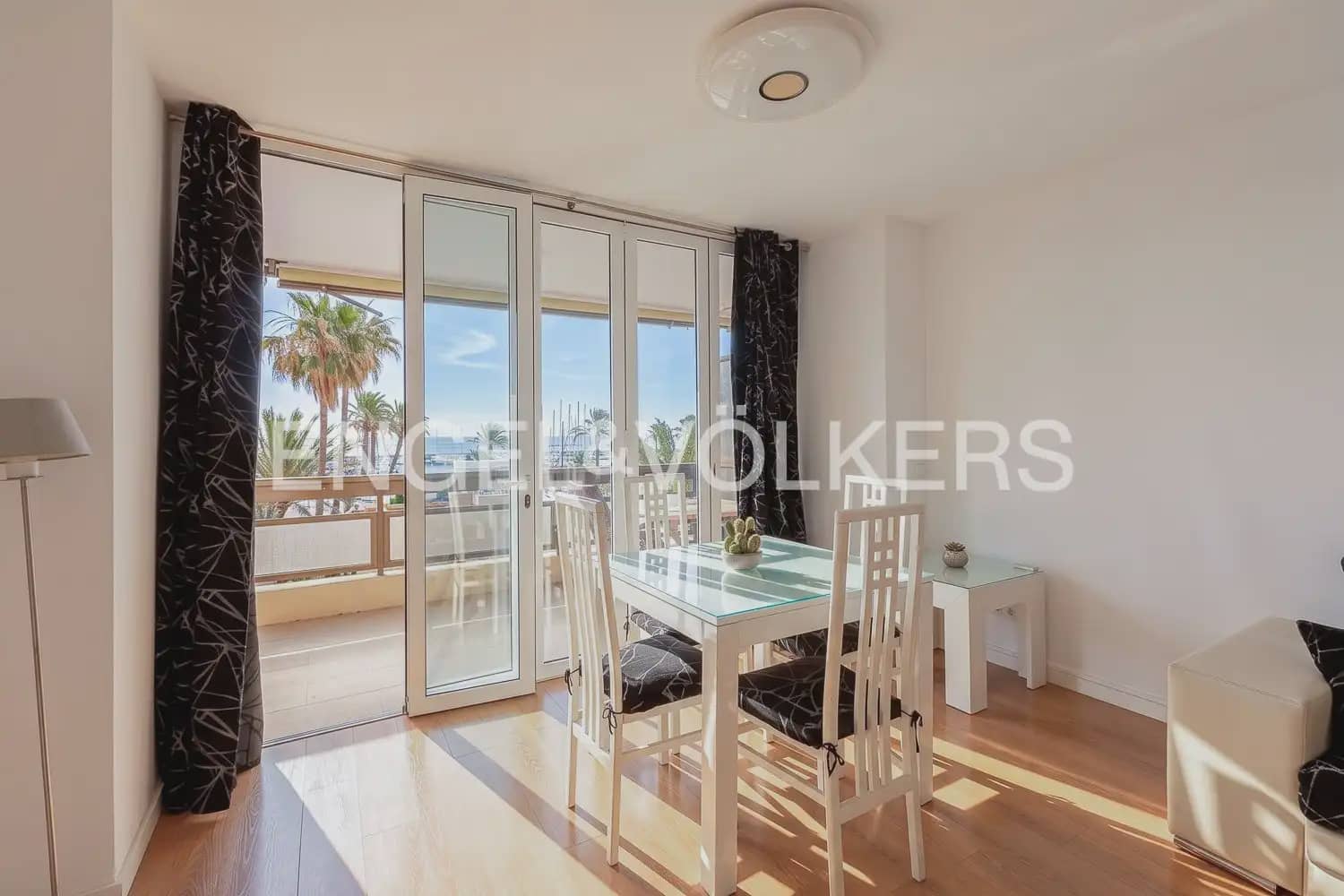3 bedroom Flat for rent in La Pobla de Farnals with pool - € 1,600 (Ref: 10041786)
