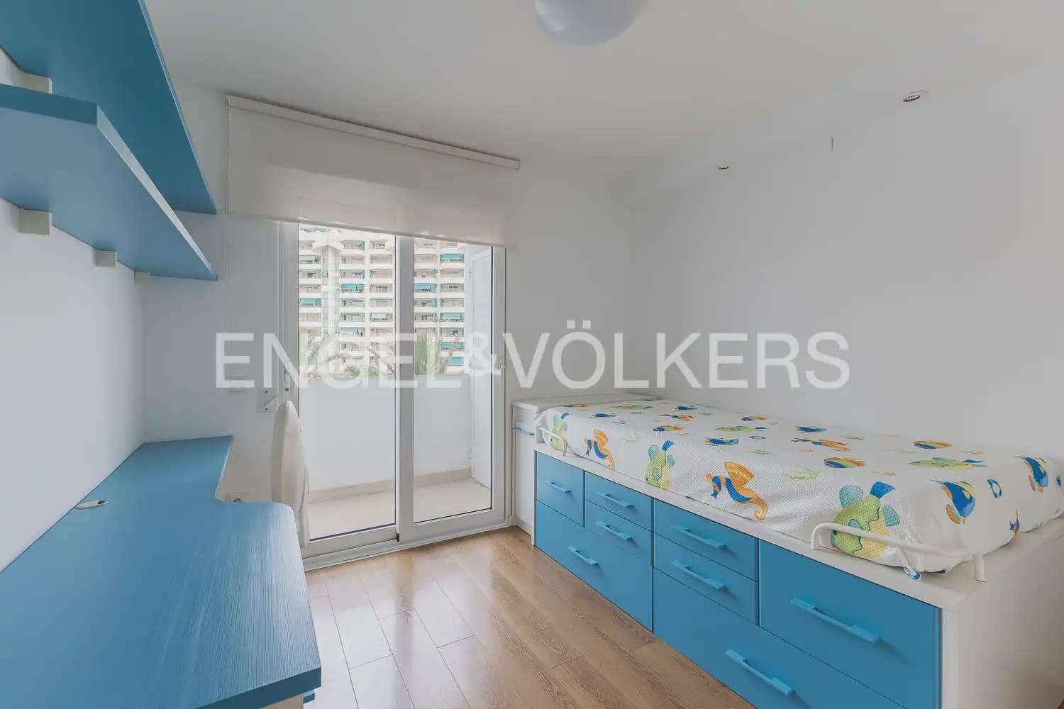 3 bedroom Flat for rent in La Pobla de Farnals with pool - € 1,600 (Ref: 10041786)