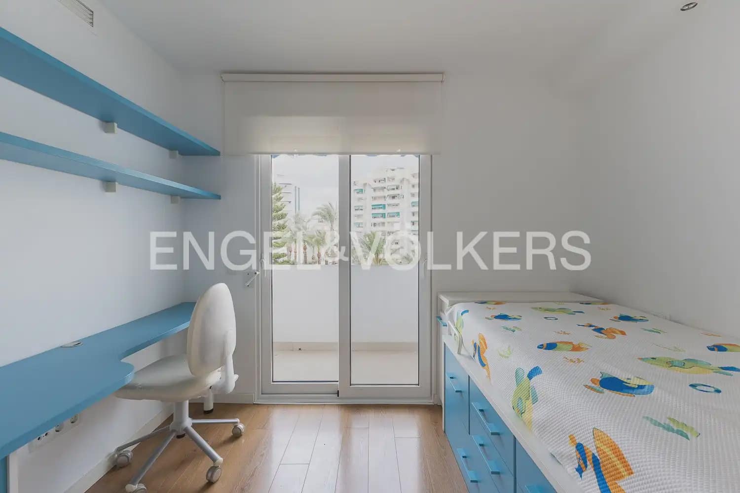 3 bedroom Flat for rent in La Pobla de Farnals with pool - € 1,600 (Ref: 10041786)