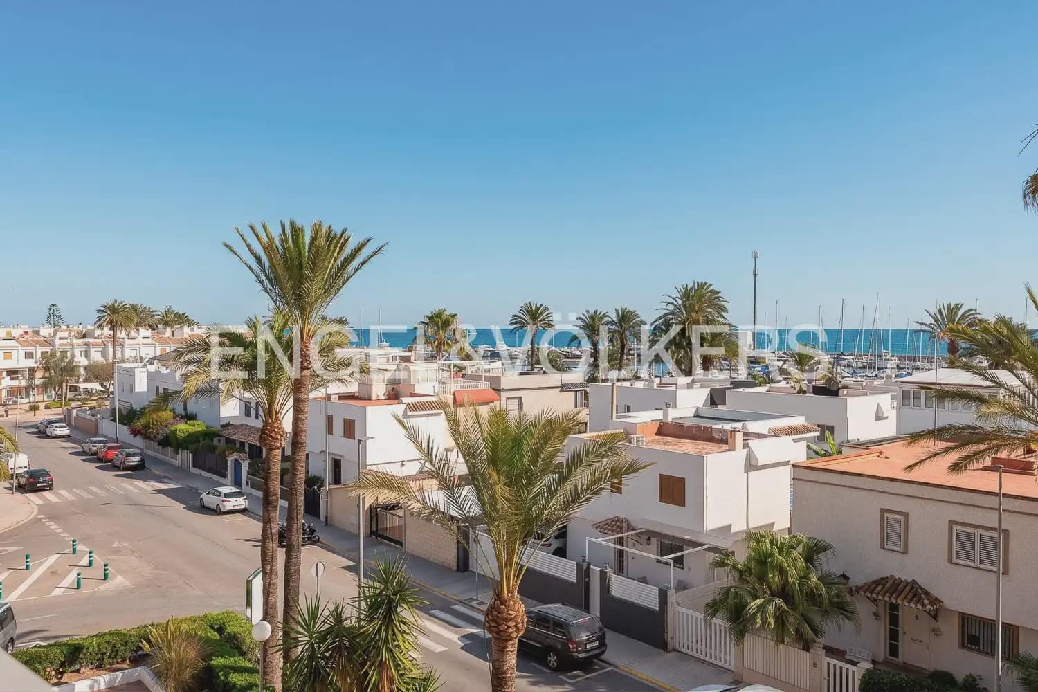 3 bedroom Flat for rent in La Pobla de Farnals with pool - € 1,600 (Ref: 10041786)