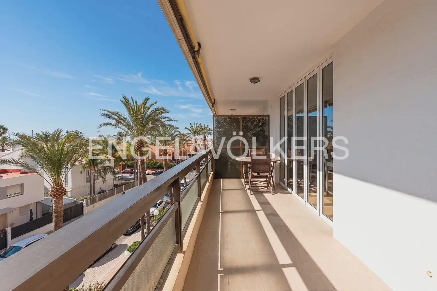 3 bedroom Flat for rent in La Pobla de Farnals with pool - € 1,600 (Ref: 10041786)