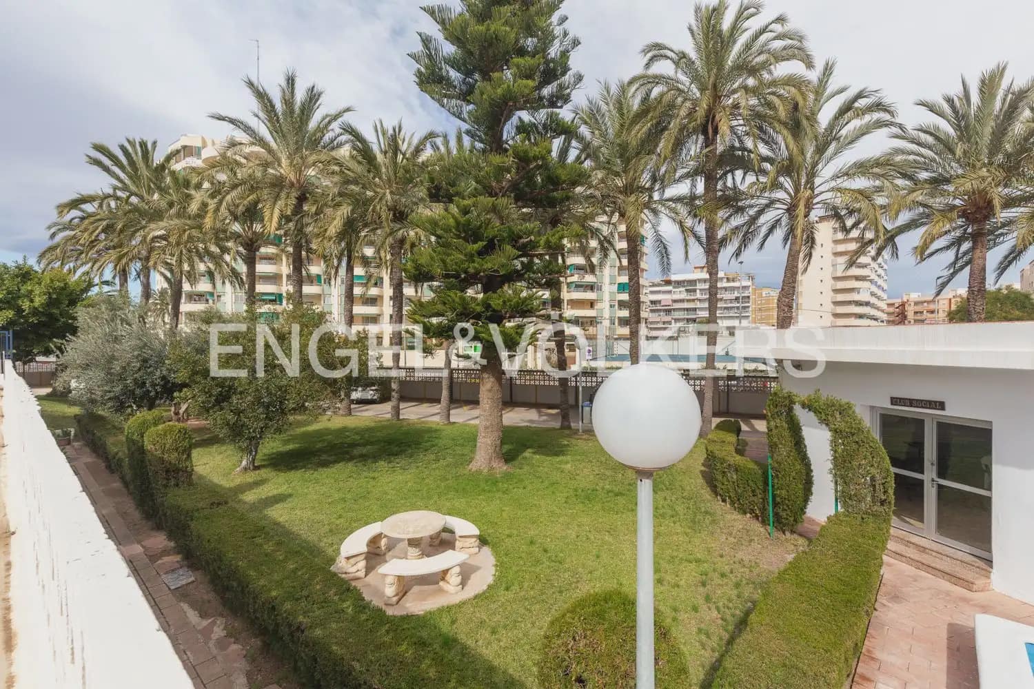 3 bedroom Flat for rent in La Pobla de Farnals with pool - € 1,600 (Ref: 10041786)