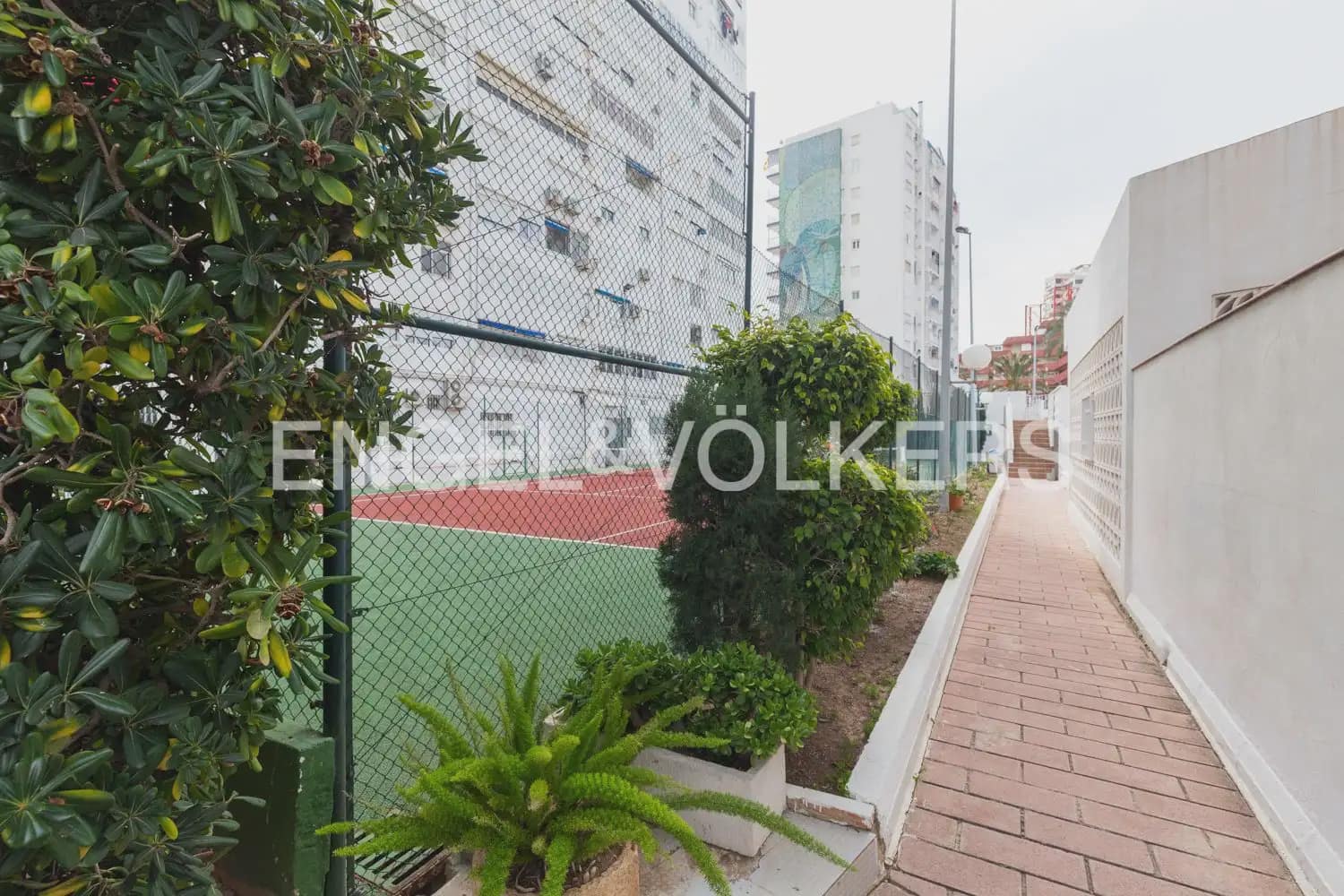 3 bedroom Flat for rent in La Pobla de Farnals with pool - € 1,600 (Ref: 10041786)