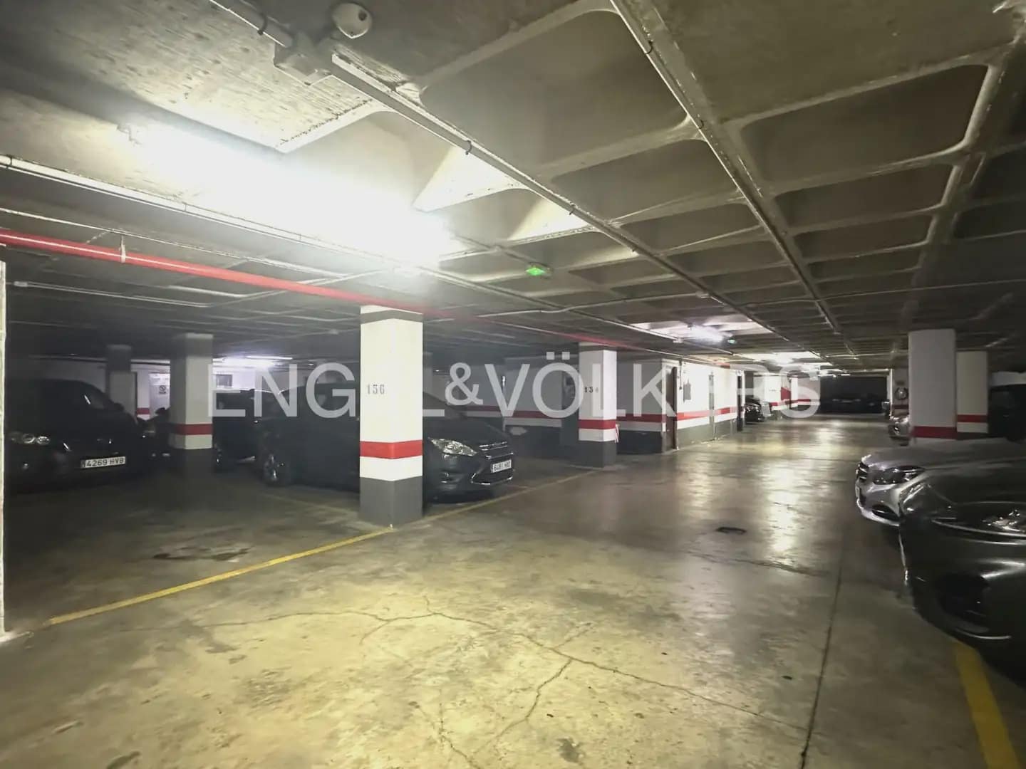 Appartement de 2 chambres à louer à Valence ville avec piscine garage - 2 000 € (Ref: 10041787)