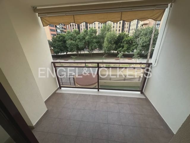 Appartement de 2 chambres à louer à Penya-Roja, Valence ville - 2 000 € (Ref: 10041787)