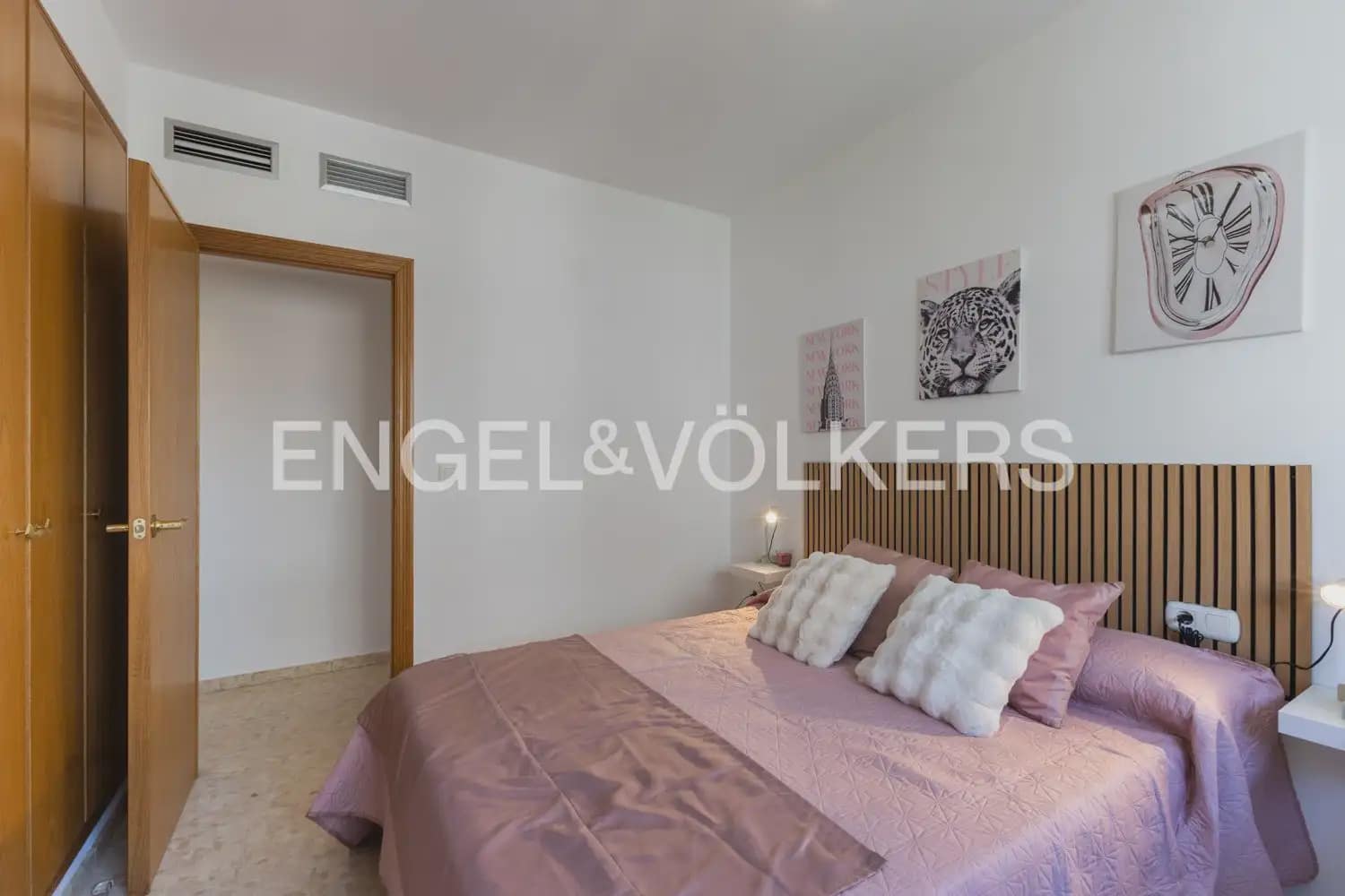 4 soverom Leilighet til leie i Paterna med svømmebasseng garasje - € 1 600 (Ref: 10041788)