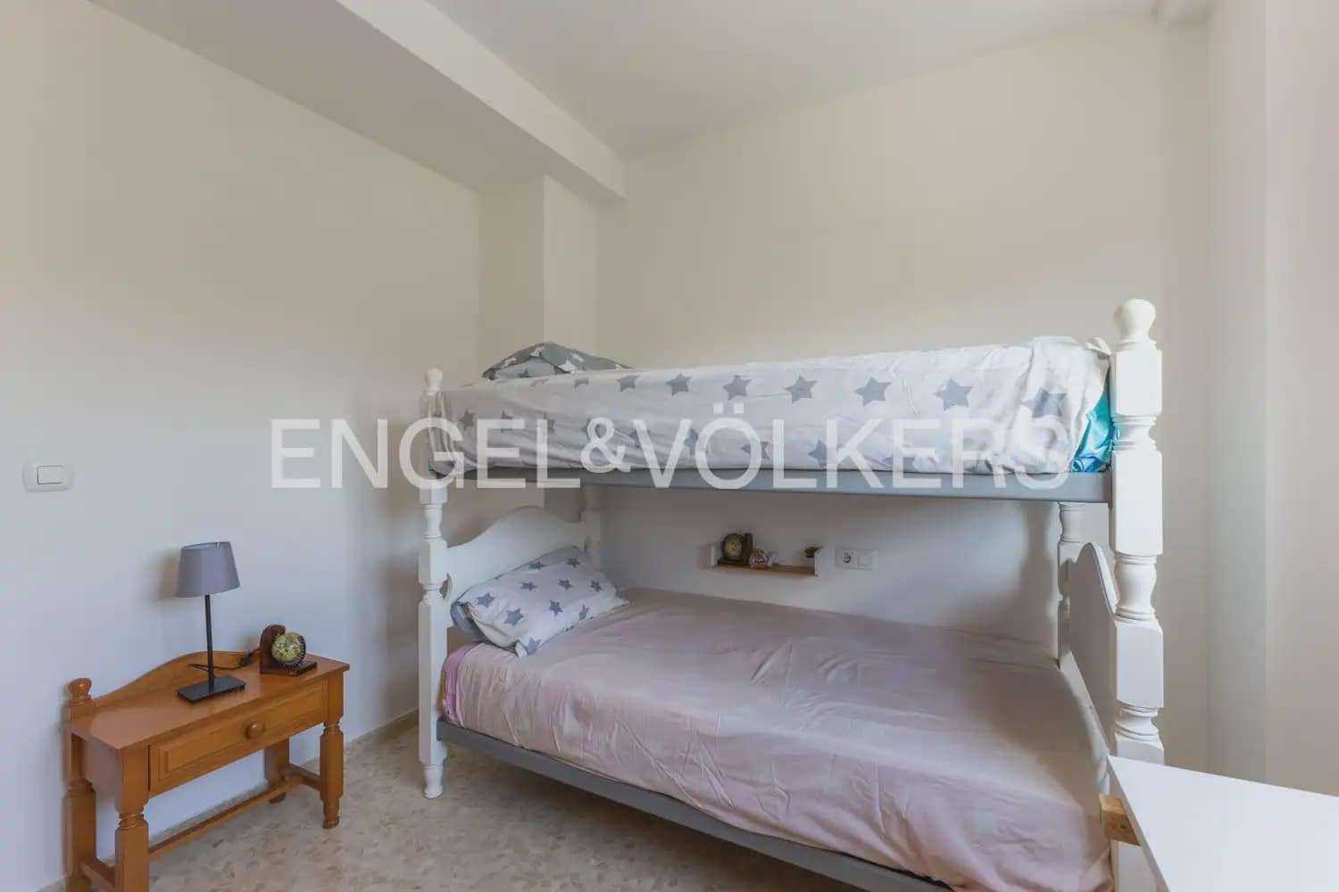 4 soverom Leilighet til leie i Paterna med svømmebasseng garasje - € 1 600 (Ref: 10041788)