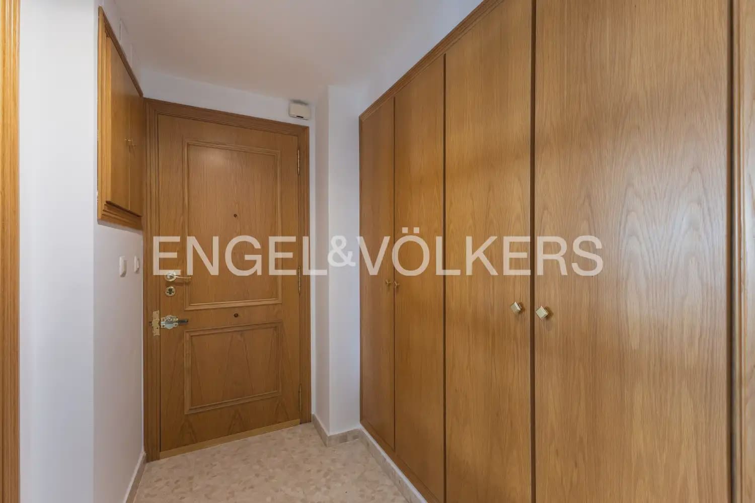 4 soverom Leilighet til leie i Paterna med svømmebasseng garasje - € 1 600 (Ref: 10041788)