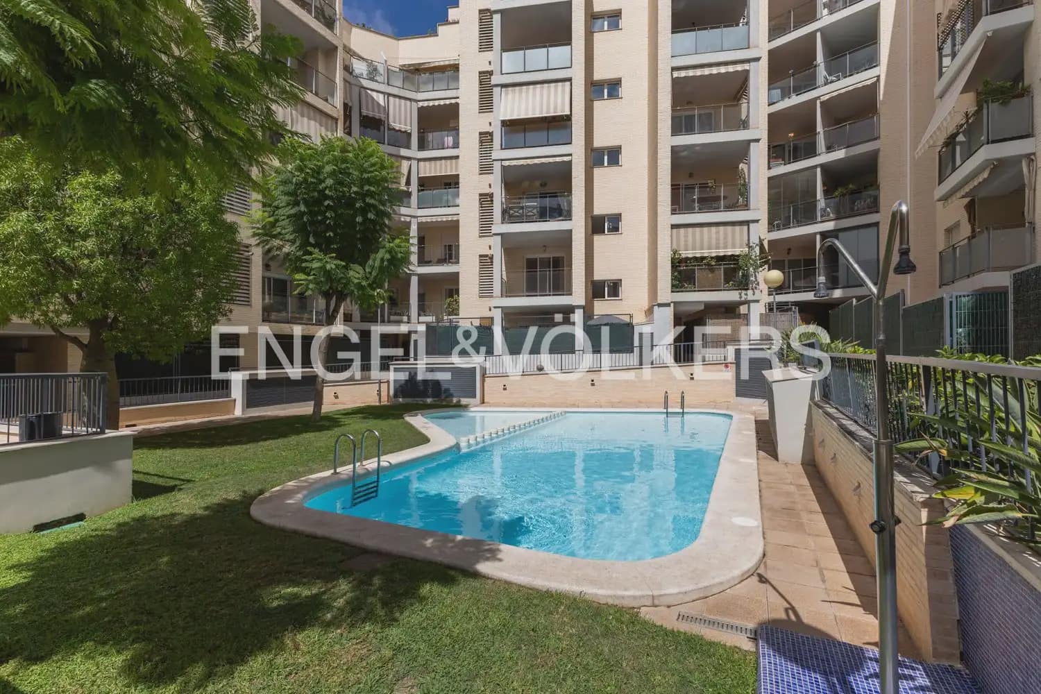 4 soverom Leilighet til leie i Paterna med svømmebasseng garasje - € 1 600 (Ref: 10041788)