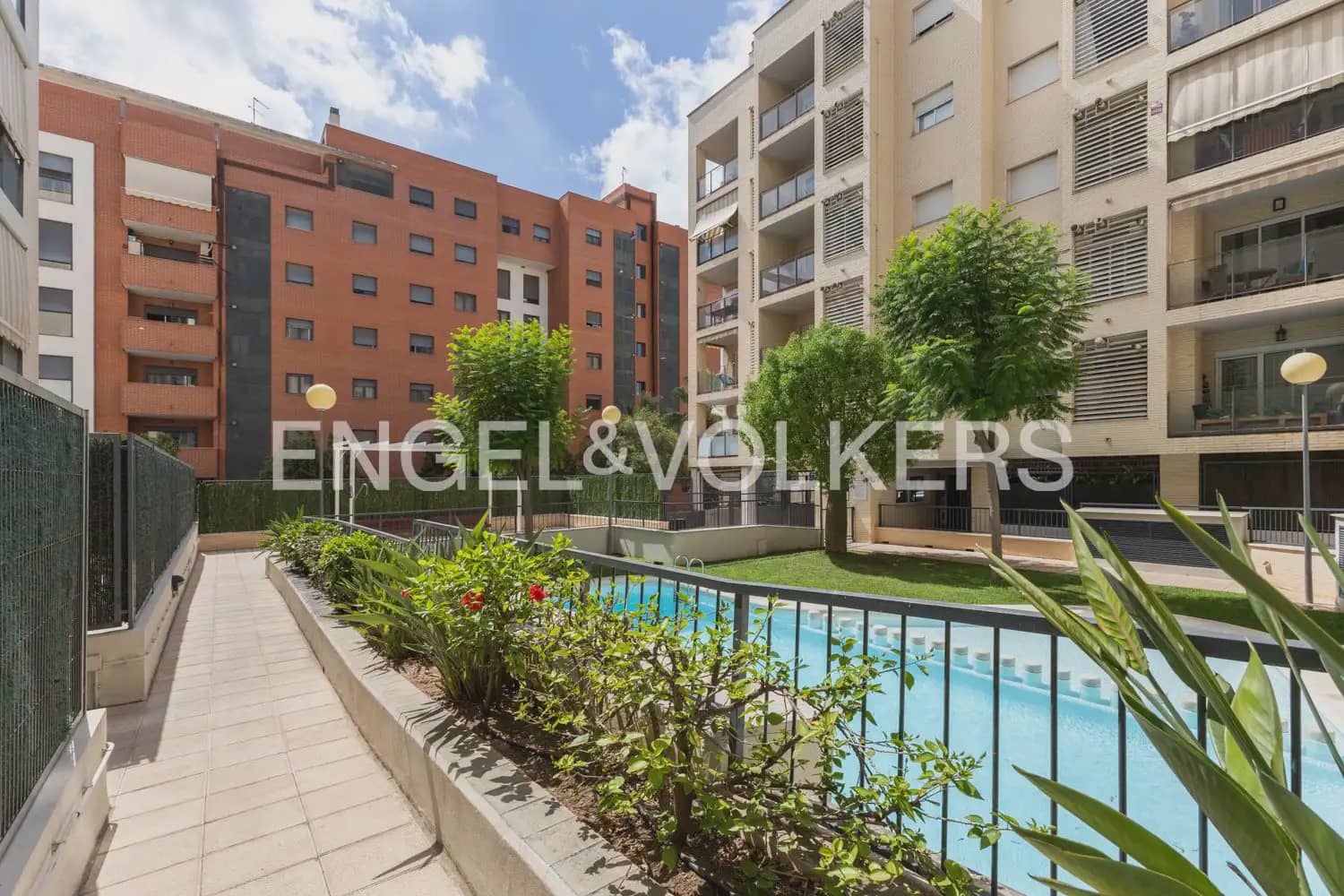4 soverom Leilighet til leie i Paterna med svømmebasseng garasje - € 1 600 (Ref: 10041788)