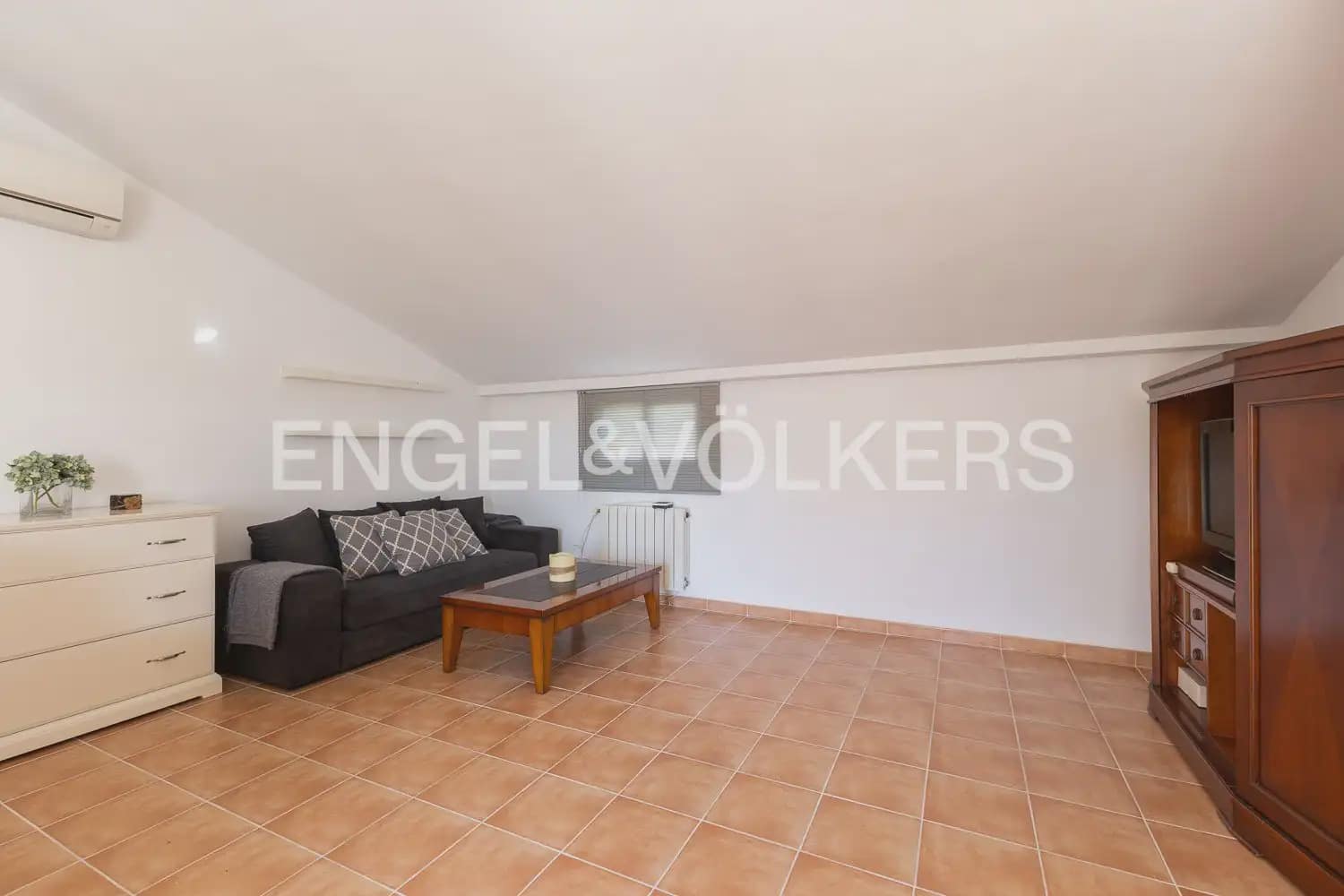 3 camera da letto Casa da affittare in Tavernes Blanques con piscina garage - 2.300 € (Rif: 10041789)