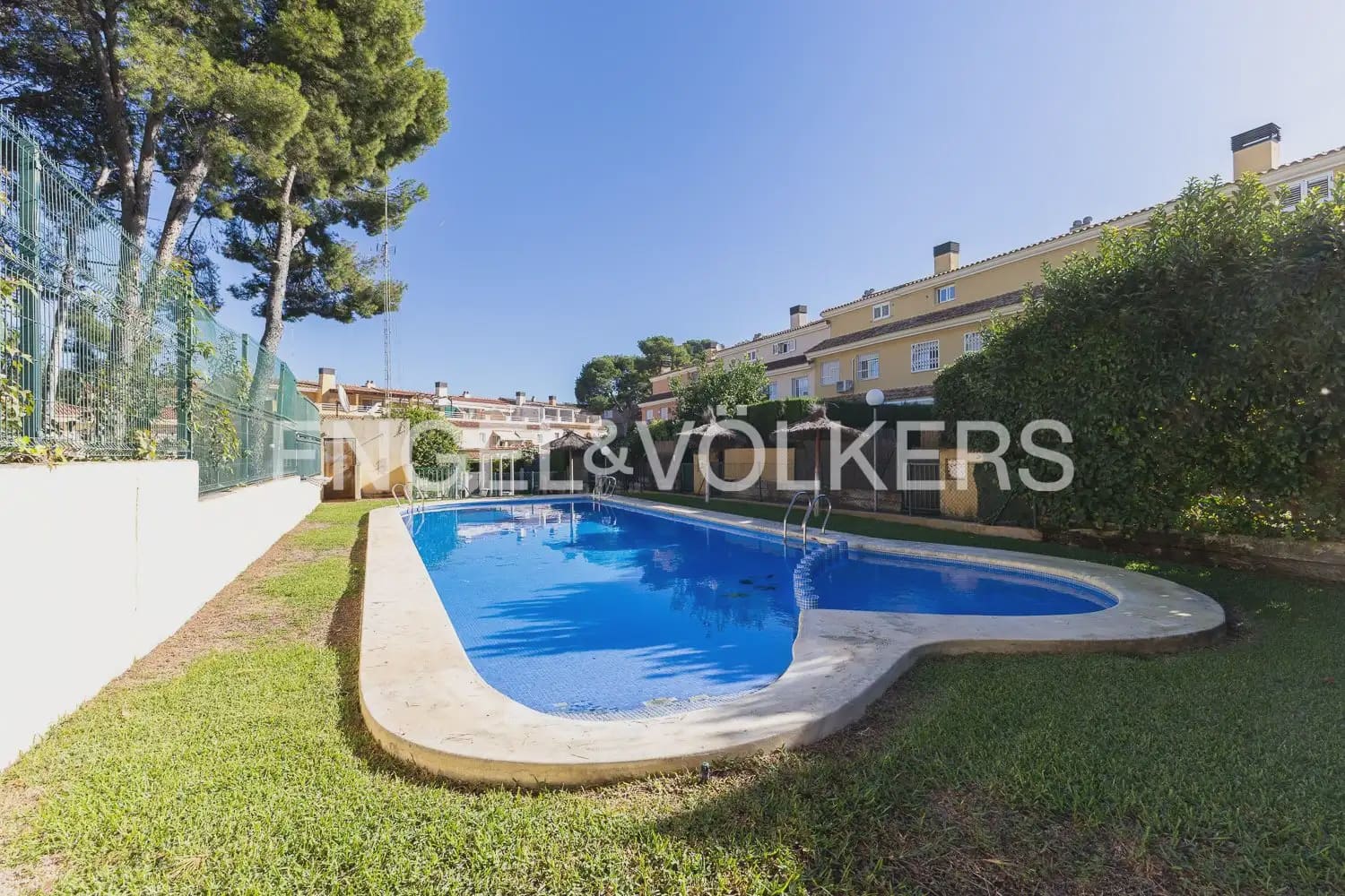 3 camera da letto Casa da affittare in Tavernes Blanques con piscina garage - 2.300 € (Rif: 10041789)