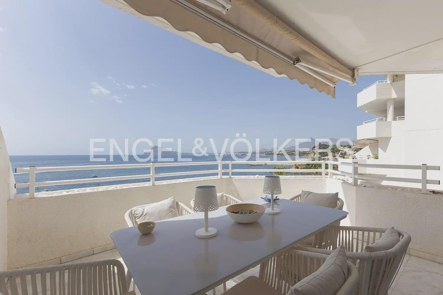 2 slaapkamer Flat te huur in Altea met zwembad garage - € 1.400 (Ref: 10041929)