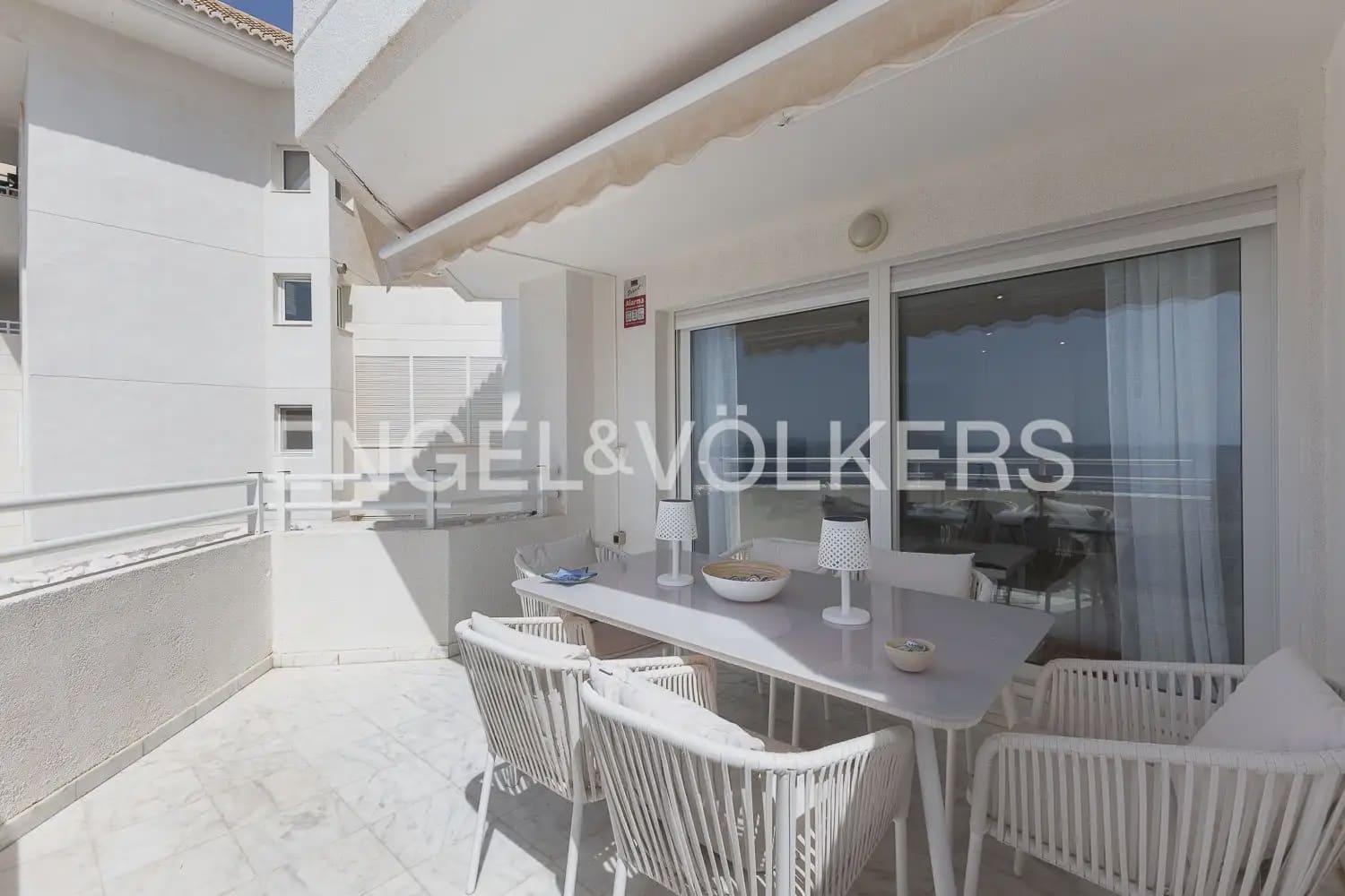 2 slaapkamer Flat te huur in Altea met zwembad garage - € 1.400 (Ref: 10041929)