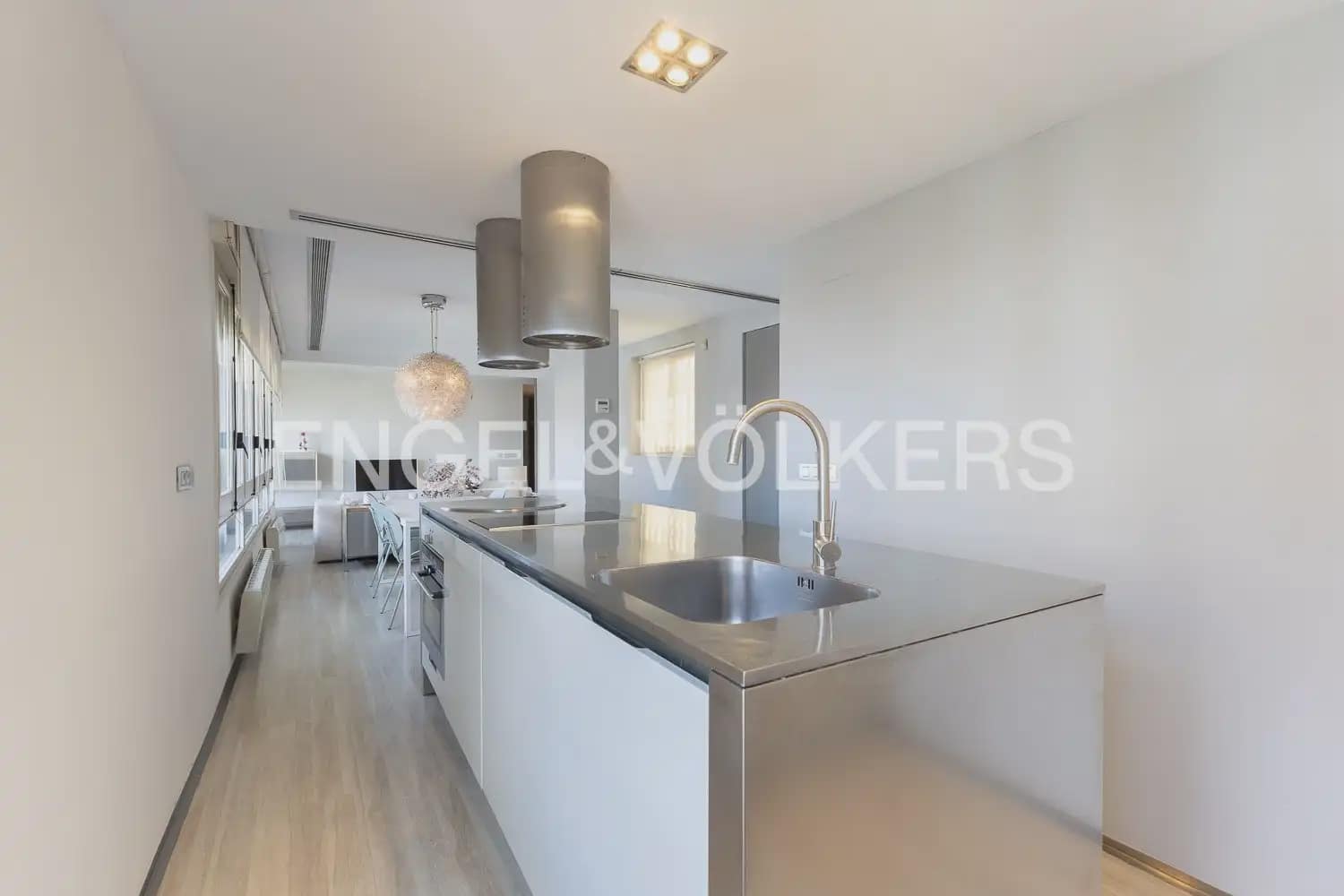 1 soveværelse Lejlighed til salg i Valencia by med garage - € 875.000 (Ref: 10041930)