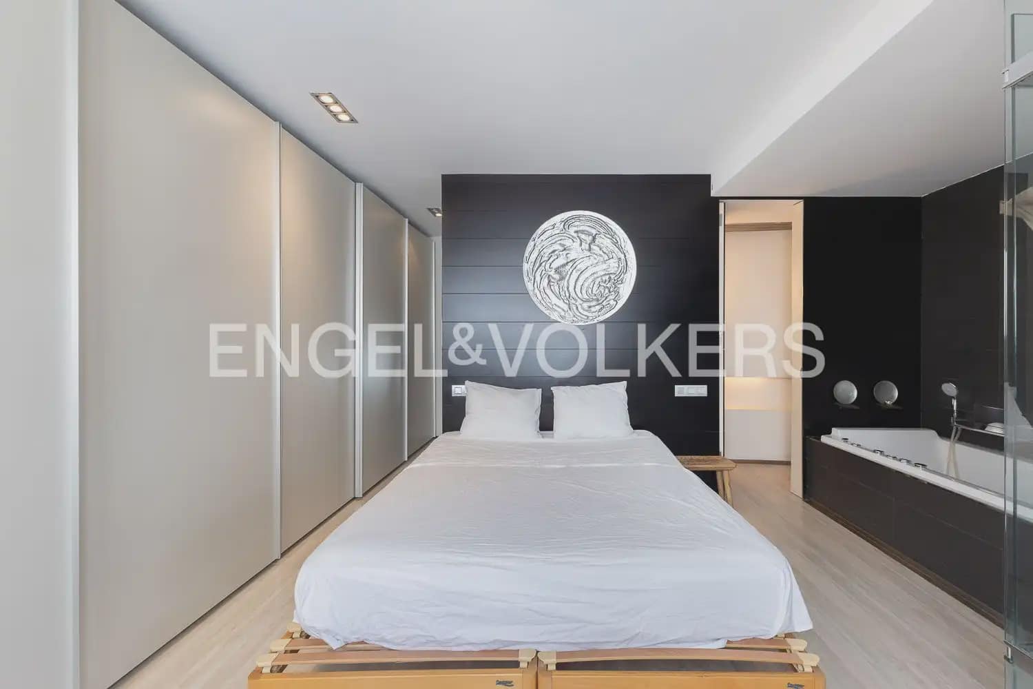 1 soveværelse Lejlighed til salg i Valencia by med garage - € 875.000 (Ref: 10041930)