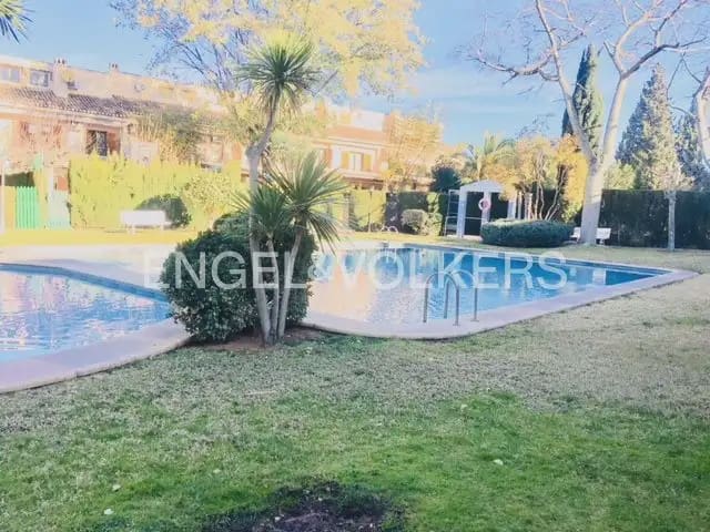 4 camera da letto Villetta a Schiera da affittare in La Cañada, Paterna - 2.000 € (Rif: 10041931)
