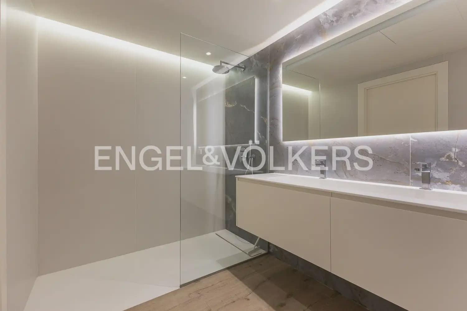 Appartement de 3 chambres à louer à Pedreguer avec piscine garage - 2 700 € (Ref: 10042257)