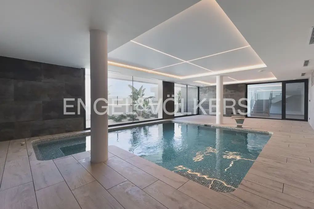 Appartement de 3 chambres à louer à Pedreguer avec piscine garage - 2 700 € (Ref: 10042257)
