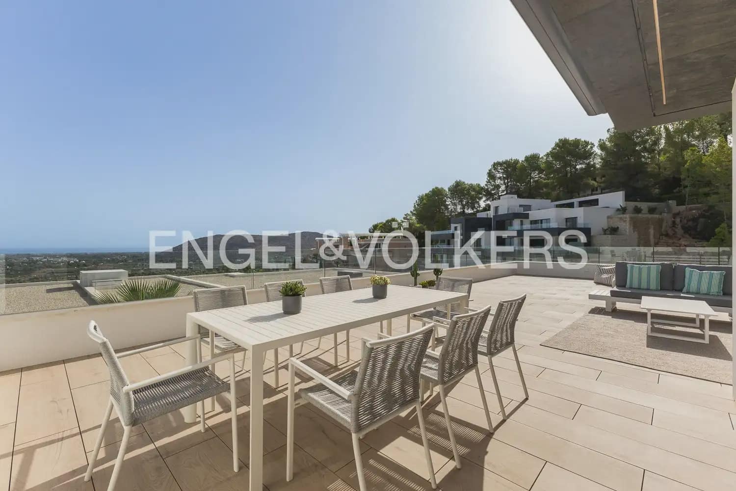 Appartement de 3 chambres à louer à Pedreguer avec piscine garage - 2 700 € (Ref: 10042257)