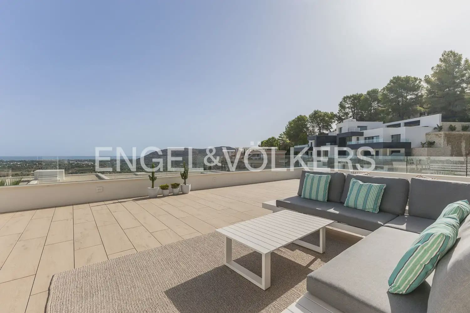 Appartement de 3 chambres à louer à Pedreguer avec piscine garage - 2 700 € (Ref: 10042257)