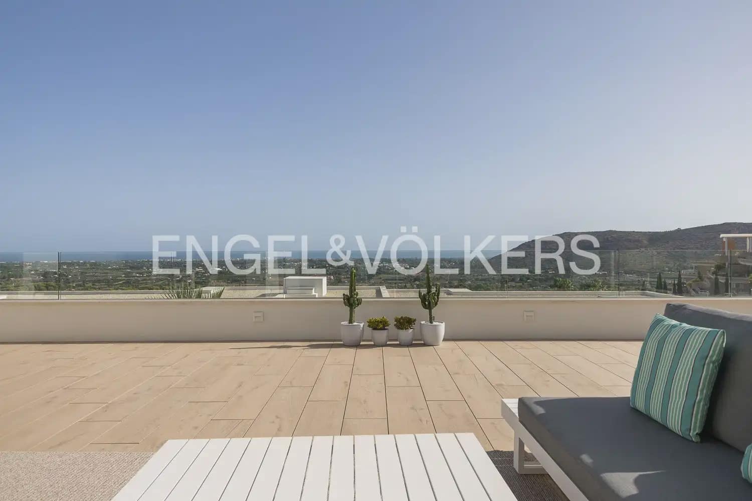 Appartement de 3 chambres à louer à Pedreguer avec piscine garage - 2 700 € (Ref: 10042257)