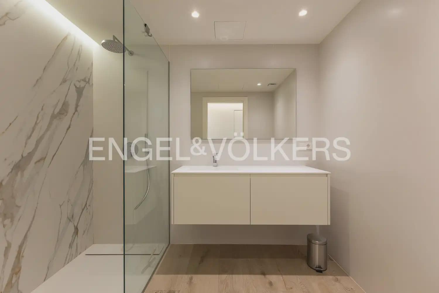 Appartement de 3 chambres à louer à Pedreguer avec piscine garage - 2 700 € (Ref: 10042257)