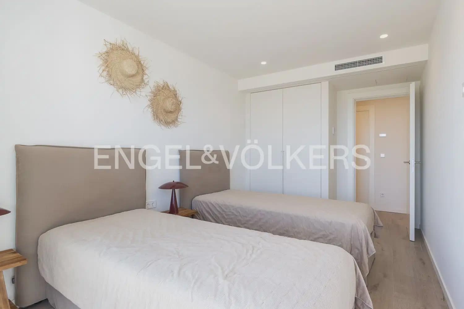 Appartement de 3 chambres à louer à Pedreguer avec piscine garage - 2 700 € (Ref: 10042257)