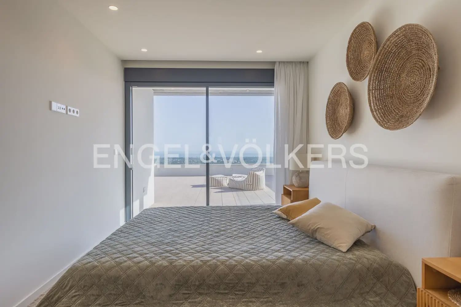 Appartement de 3 chambres à louer à Pedreguer avec piscine garage - 2 700 € (Ref: 10042257)