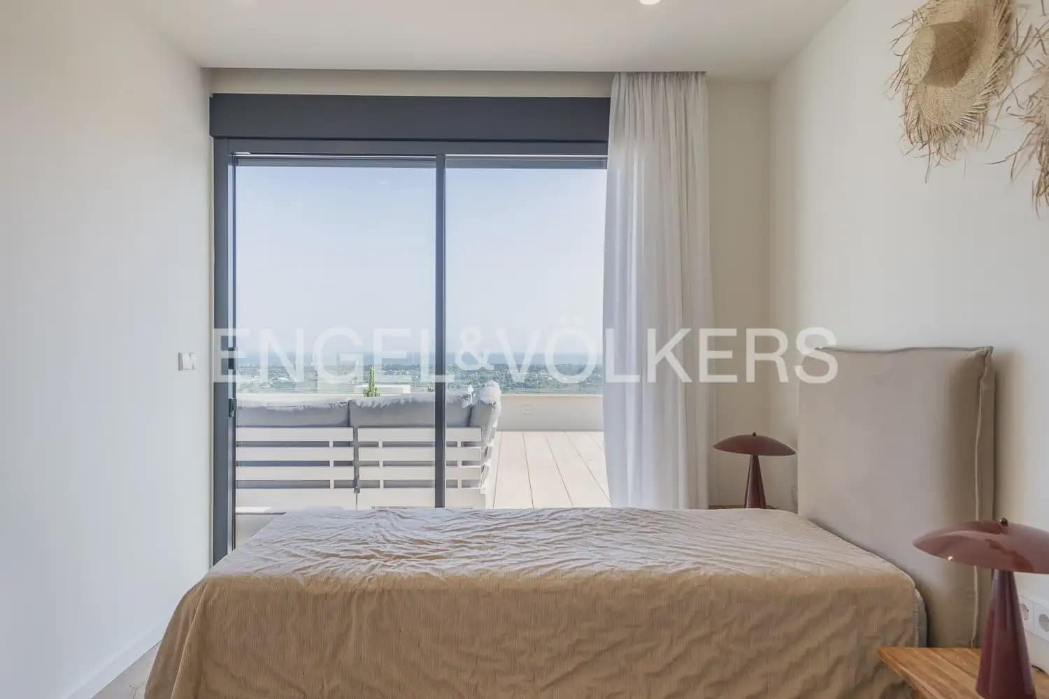 Appartement de 3 chambres à louer à Pedreguer avec piscine garage - 2 700 € (Ref: 10042257)