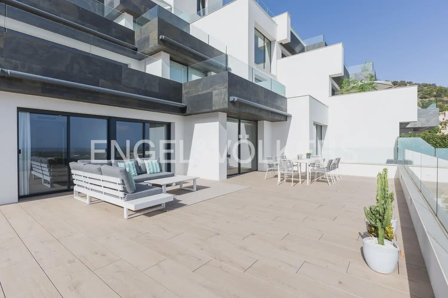 Appartement de 3 chambres à louer à Pedreguer avec piscine garage - 2 700 € (Ref: 10042257)
