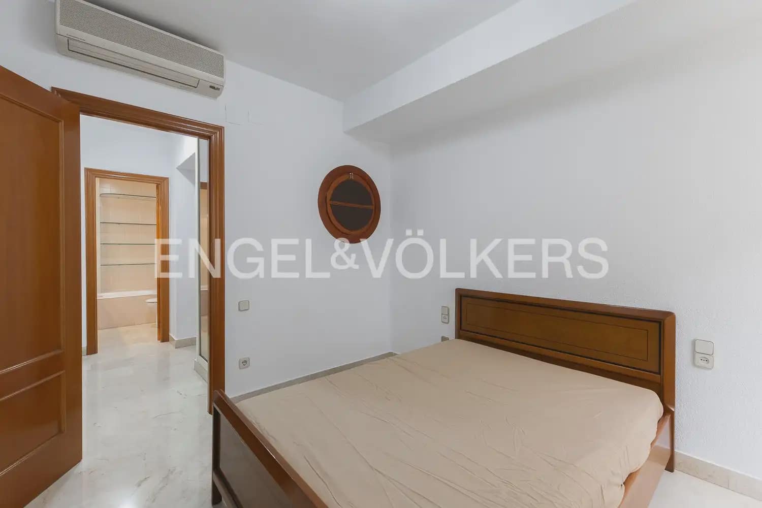 4 Zimmer Wohnung zu vermieten in Valencia Stadt - 2.000 € (Ref: 10043452)