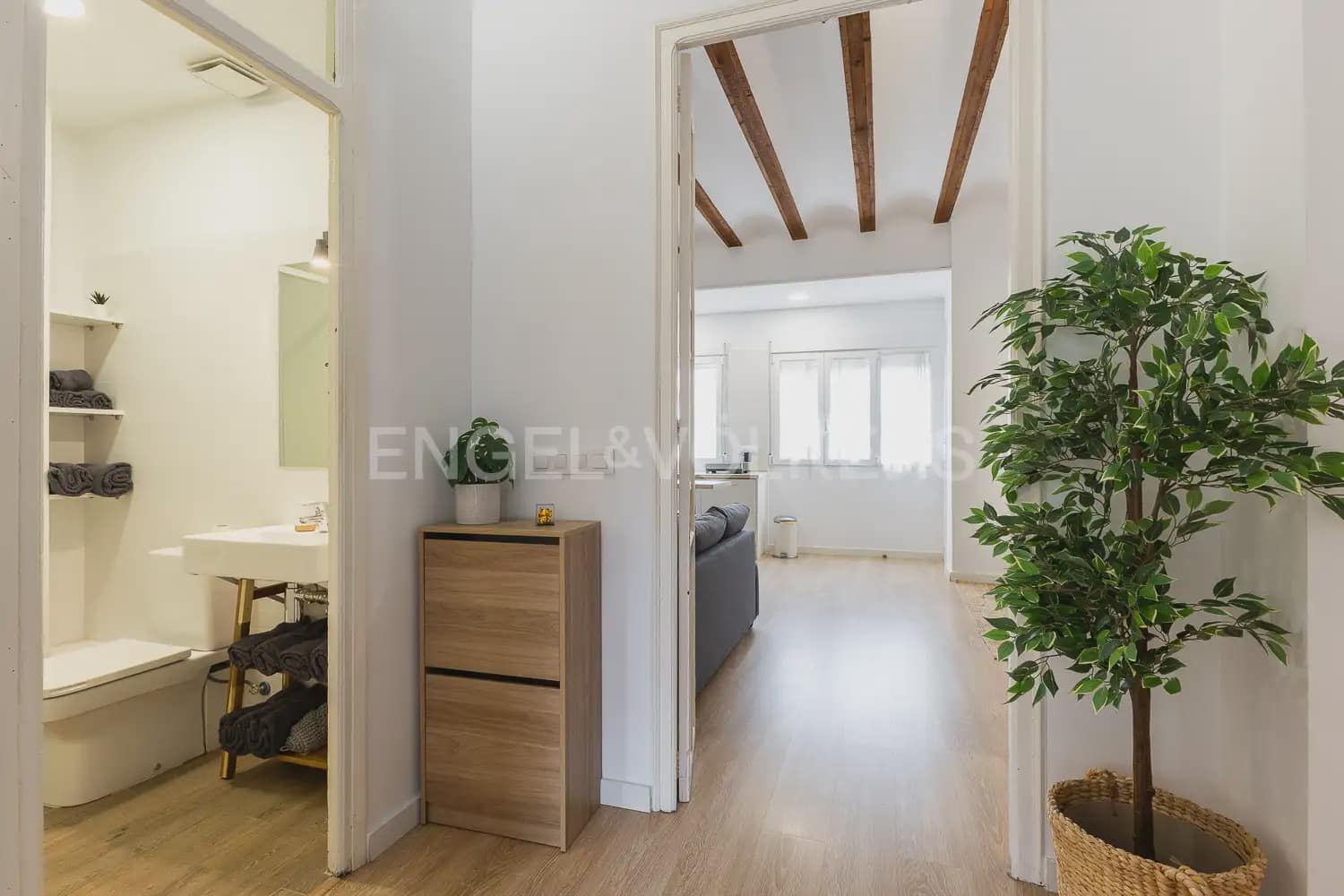 2 sovrum Lägenhet att hyra i Valencia stad - 1 800 € (Ref: 10043454)