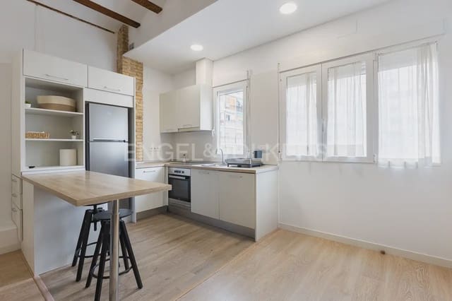 Appartement de 2 chambres à louer à Russafa, Valence ville - 1 800 € (Ref: 10043454)