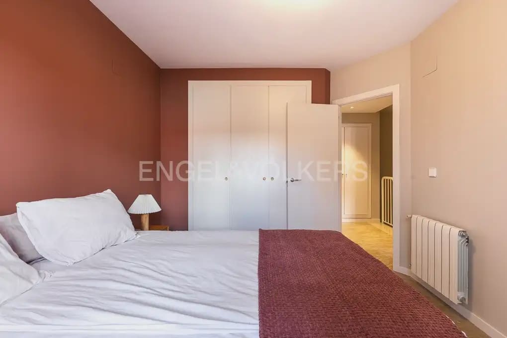 Appartement de 2 chambres à louer à Valence ville avec garage - 2 300 € (Ref: 10043455)