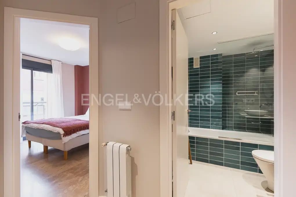 Appartement de 2 chambres à louer à Valence ville avec garage - 2 300 € (Ref: 10043455)