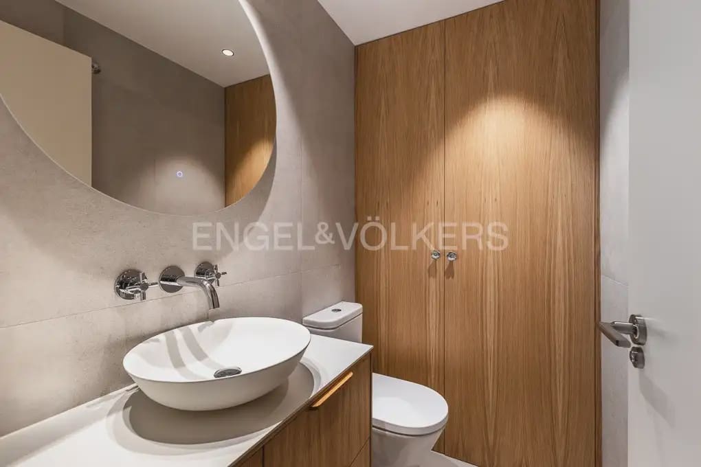 Appartement de 2 chambres à louer à Valence ville avec garage - 2 300 € (Ref: 10043455)