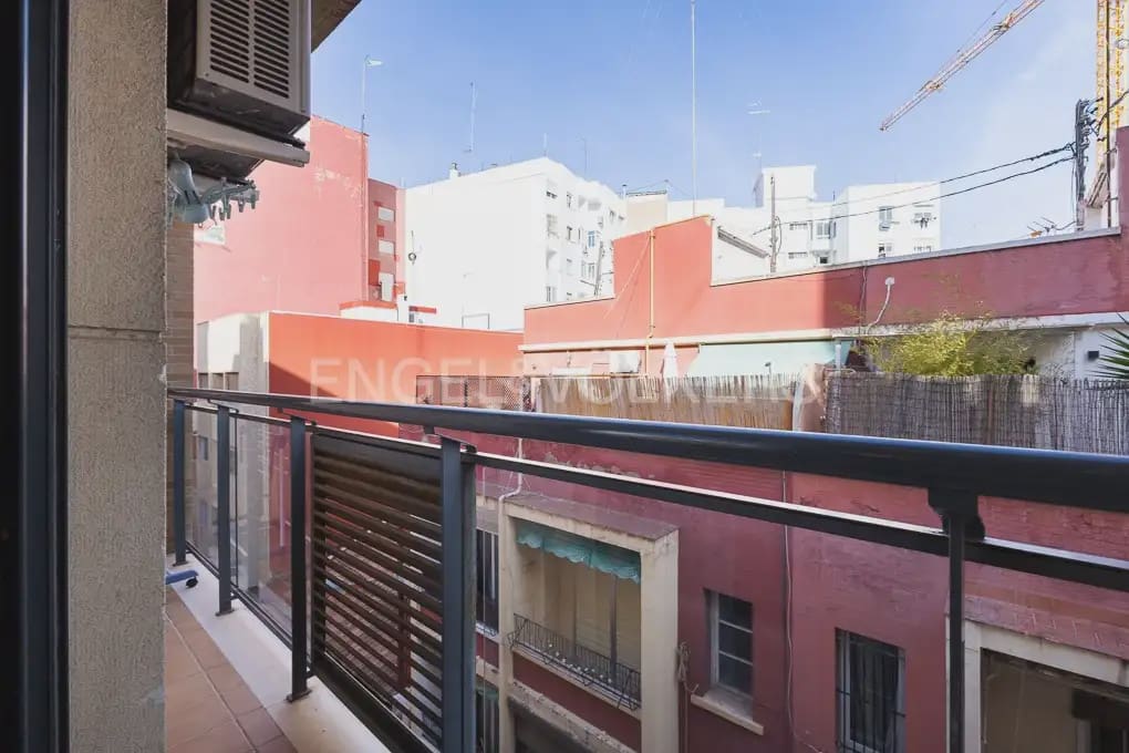 Appartement de 2 chambres à louer à Valence ville avec garage - 2 300 € (Ref: 10043455)