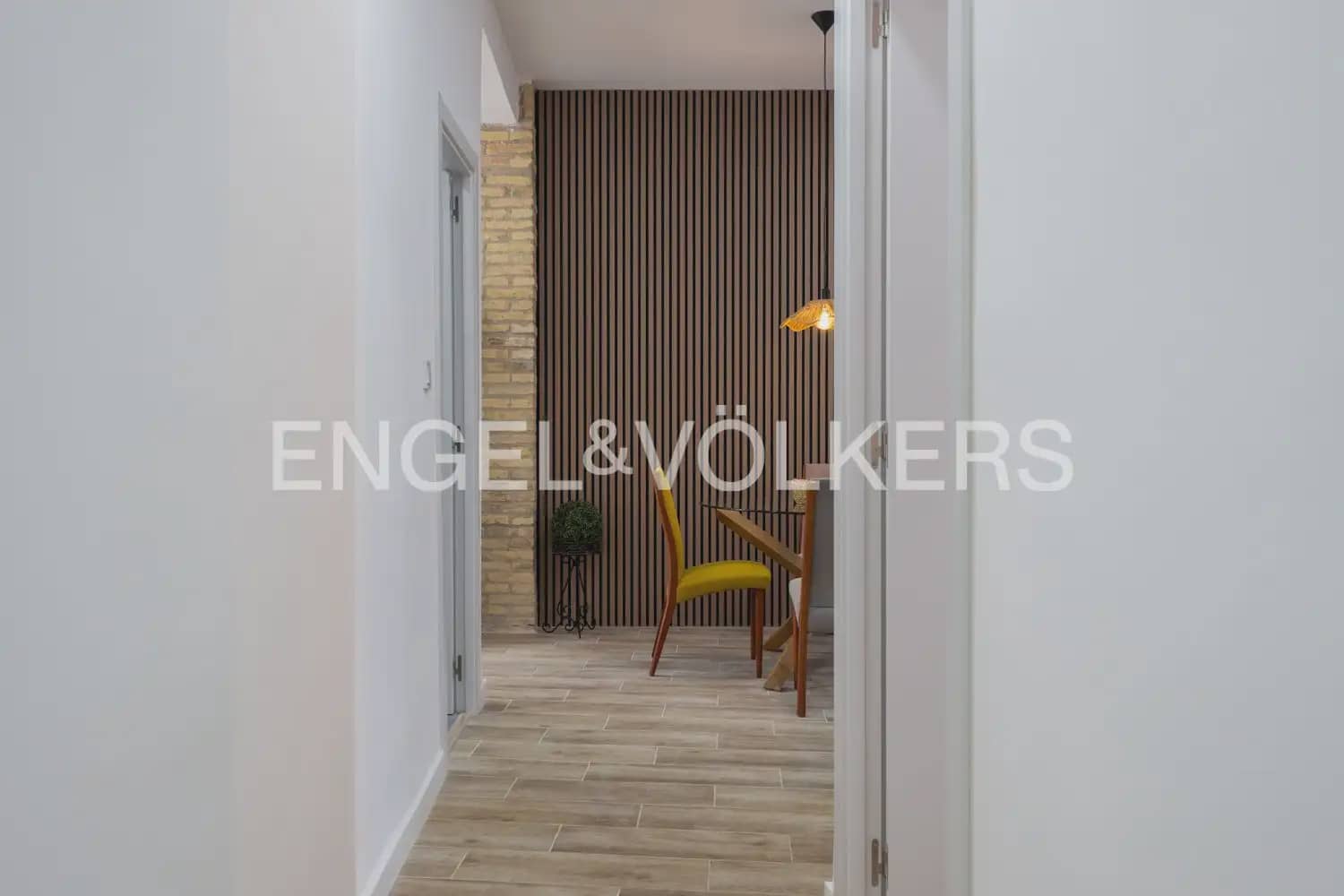 3 Zimmer Wohnung zu vermieten in Valencia Stadt - 1.300 € (Ref: 10043570)