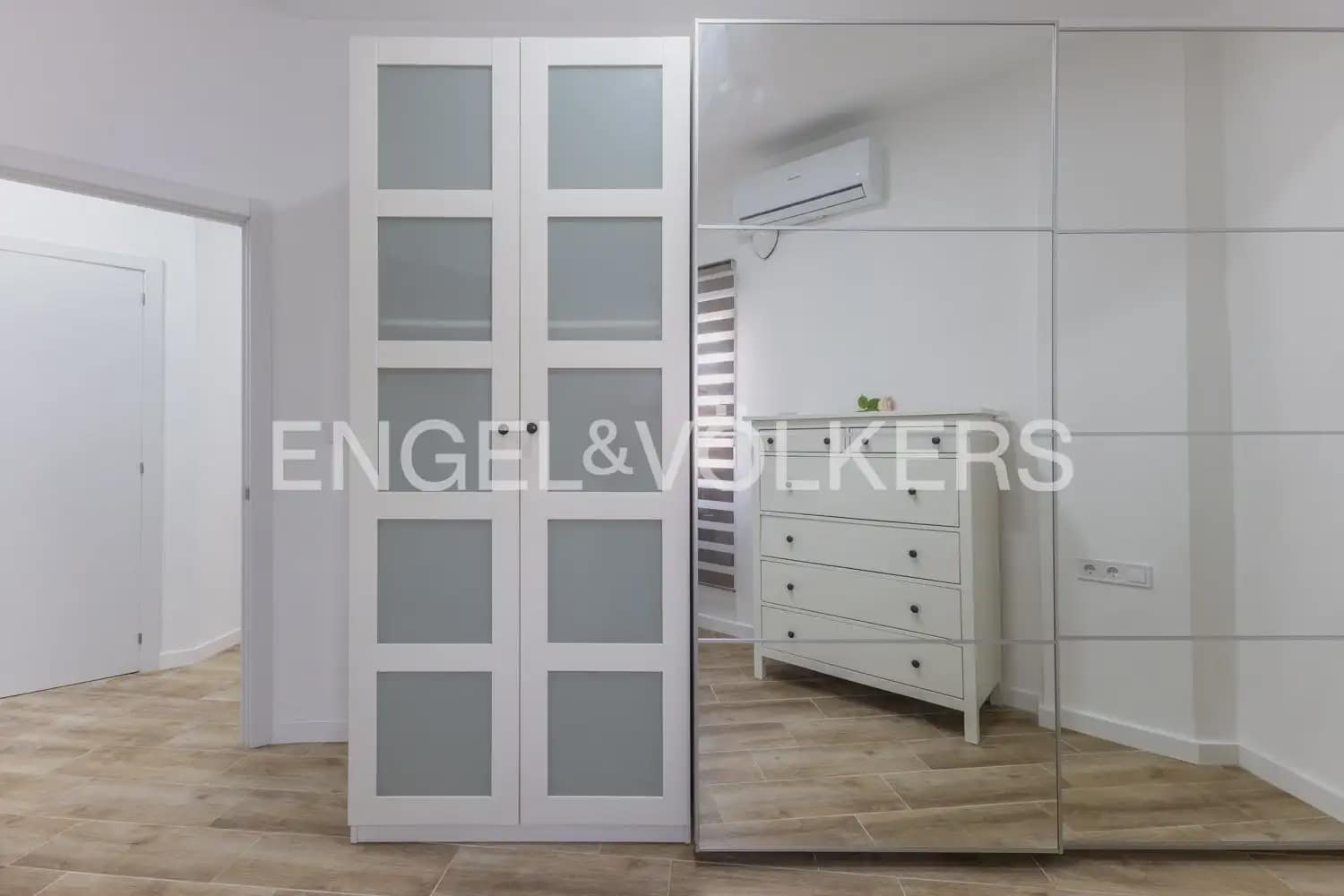 3 Zimmer Wohnung zu vermieten in Valencia Stadt - 1.300 € (Ref: 10043570)