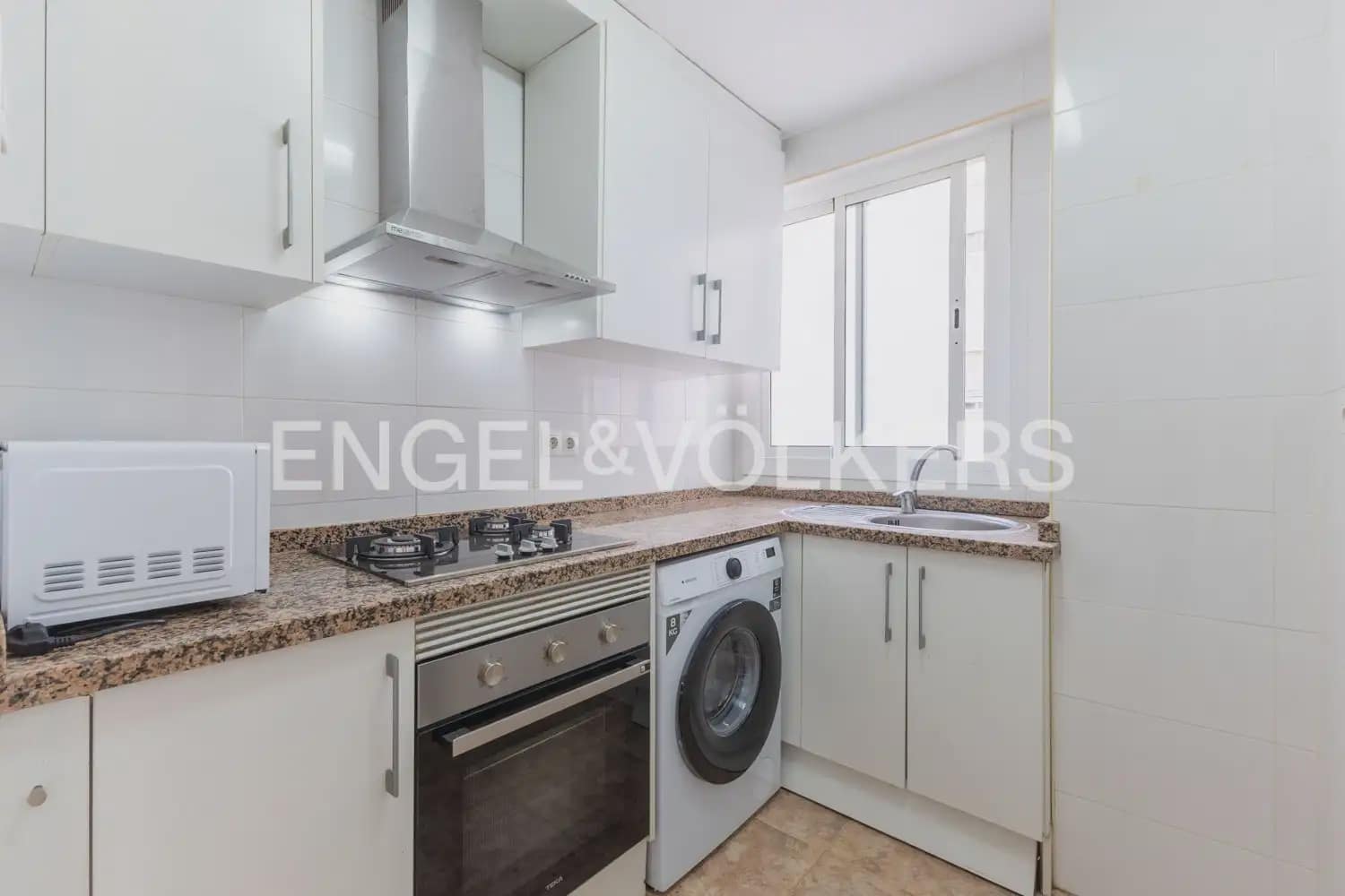 4 slaapkamer Flat te koop in Valencia stad - € 280.000 (Ref: 10043571)