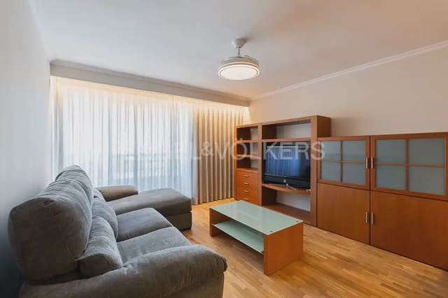3 bedroom Flat for rent in Nou Moles, Valencia city with garage - € 1,800 (Ref: 10044167)