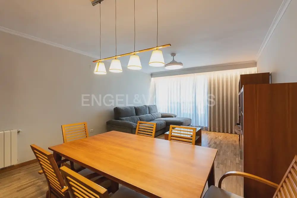 3 bedroom Flat for rent in Valencia city with garage - € 1,800 (Ref: 10044167)
