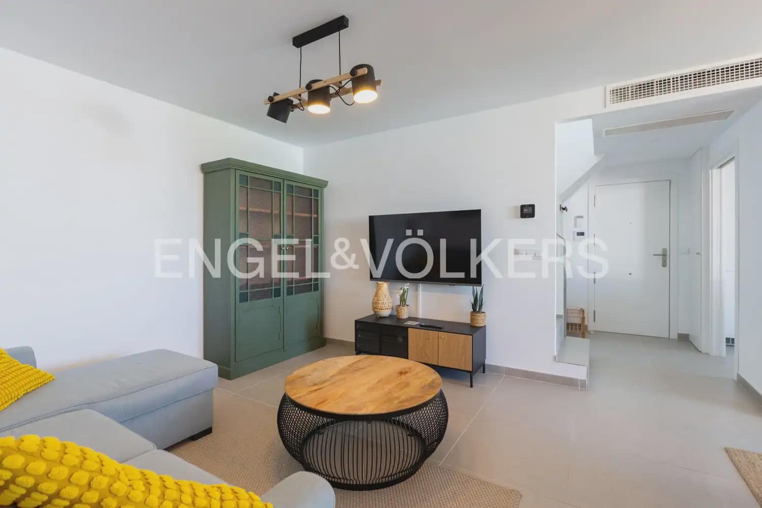 3 slaapkamer Penthouse te huur in Javea / Xabia met zwembad garage - € 2.600 (Ref: 10044168)